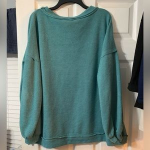 Women’s teal sweater lg
